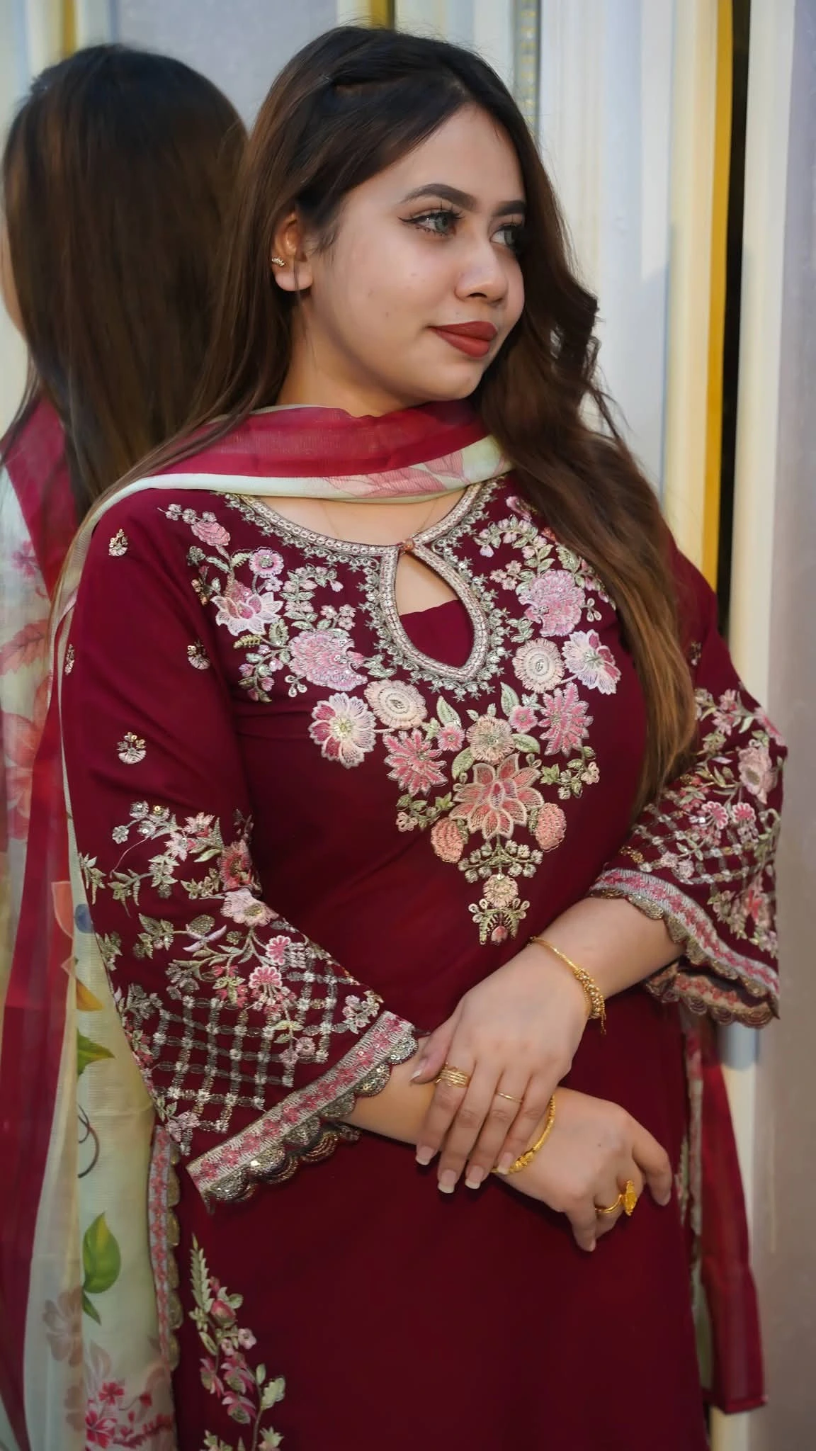সুতি কাপড়ের উপর সুন্দর এম্বোডারি কাজ করা স্টাইলিশ ৩ পিস - Image 5